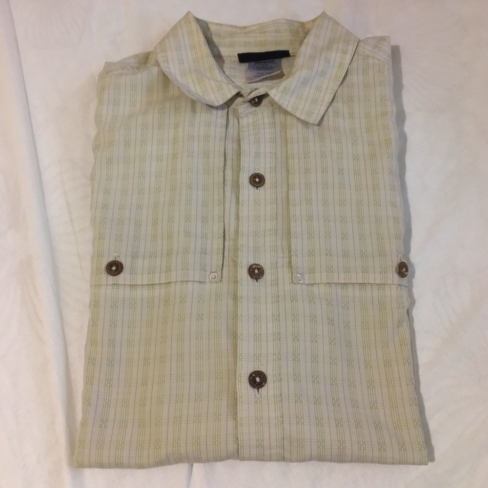 Men’s Patagonia Short Sleeve Button Up Shirt